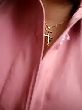 Snapshot of __valentina18 chatting on December 2024 04:19:02 PM   valentina18 online show from December 2024 04:19:02 PM