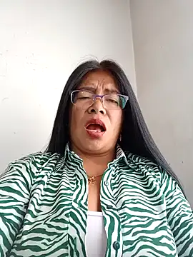 Snapshot of __valentina18 chatting on December 2024 08:23:02 PM   valentina18 online show from December 2024 08:23:02 PM