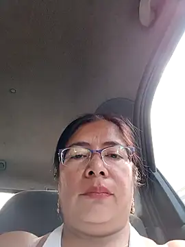 Snapshot of __valentina18 chatting on January 2025 04:17:01 PM   valentina18 online show from January 2025 04:17:01 PM