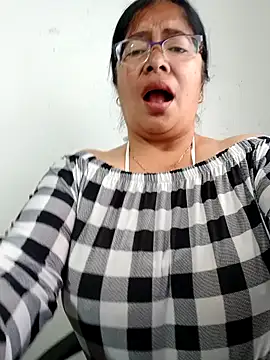 Snapshot of __valentina18 chatting on February 2025 01:16:02 PM   valentina18 online show from February 2025 01:16:02 PM