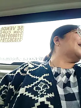 Snapshot of __valentina18 chatting on February 2025 04:44:01 PM   valentina18 online show from February 2025 04:44:01 PM