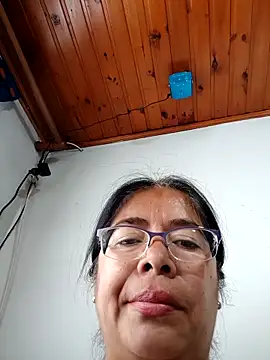 Snapshot of __valentina18 chatting on March 2025 08:18:02 PM   valentina18 online show from March 2025 08:18:02 PM