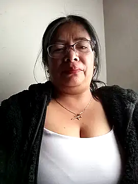 Snapshot of __valentina18 chatting on March 2025 08:32:02 PM   valentina18 online show from March 2025 08:32:02 PM