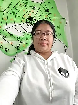 Snapshot of __valentina18 chatting on October 2025 01:08:02 PM   valentina18 online show from October 2025 01:08:02 PM