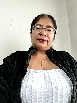   valentina18 online show from November 2025 01:00:02 PM