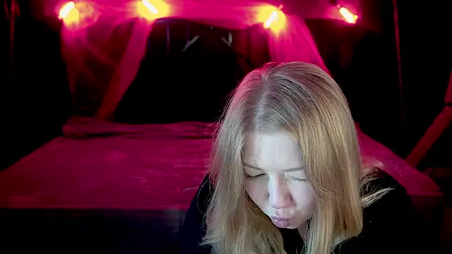 Tinker Belll online show from November 2025 02:38:02 PM