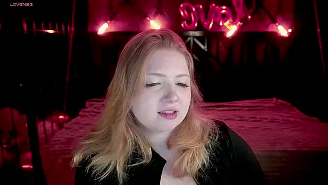 Snapshot of Tinker_Belll chatting on February 2026 08:16:01 PM Tinker Belll online show from February 2026 08:16:01 PM