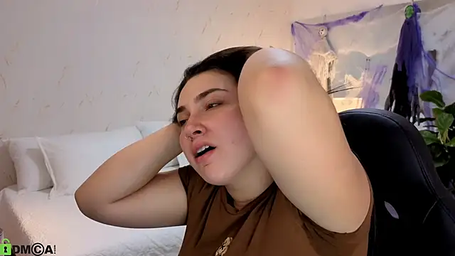 ava blue online show from October 2025 07:51:01 PM