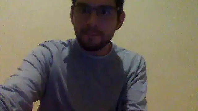 Snapshot of Tomthelong chatting on November 2025 04:47:02 AM Tomthelong online show from November 2025 04:47:02 AM