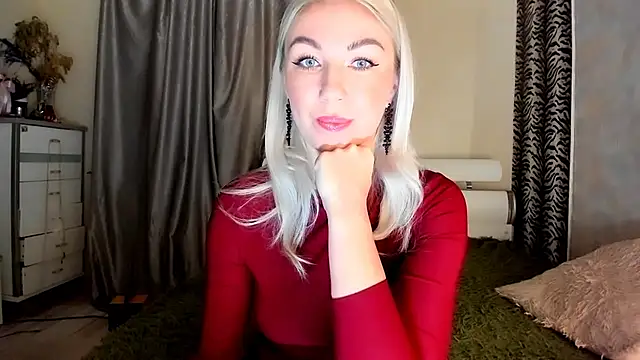 Snapshot of _SABOTAGE_ chatting on December 2024 12:52:01 AM SABOTAGE online show from December 2024 12:52:01 AM