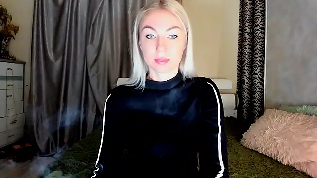 Snapshot of _SABOTAGE_ chatting on December 2024 01:54:01 AM SABOTAGE online show from December 2024 01:54:01 AM