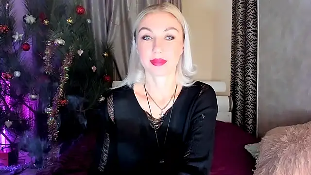 Snapshot of _SABOTAGE_ chatting on December 2024 12:56:01 AM SABOTAGE online show from December 2024 12:56:01 AM