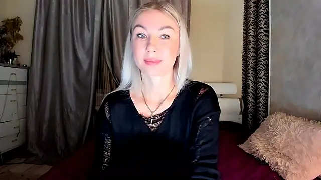 Snapshot of _SABOTAGE_ chatting on January 2025 01:02:01 AM SABOTAGE online show from January 2025 01:02:01 AM