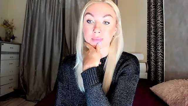 Snapshot of _SABOTAGE_ chatting on February 2025 12:49:01 AM SABOTAGE online show from February 2025 12:49:01 AM