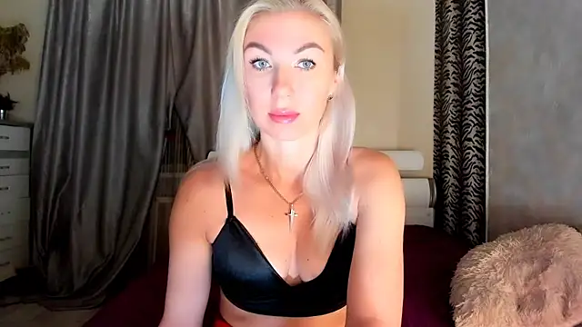 Snapshot of _SABOTAGE_ chatting on March 2025 01:43:01 AM SABOTAGE online show from March 2025 01:43:01 AM