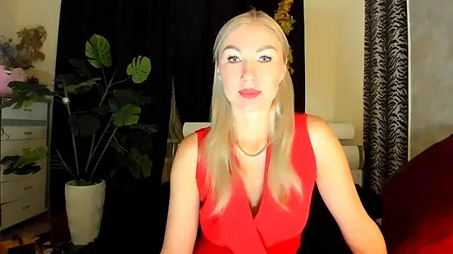 Snapshot of _SABOTAGE_ chatting on November 2025 01:04:01 AM SABOTAGE online show from November 2025 01:04:01 AM