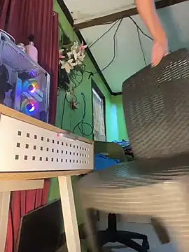 ASIANMISTRESSSS online show from April 2026 01:10:01 AM