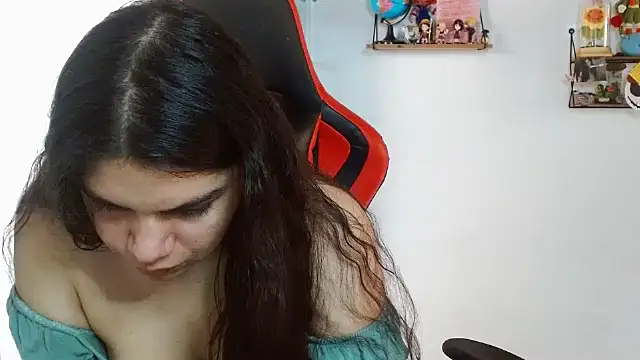 Nikkykora15 online show from December 2024 06:28:01 PM