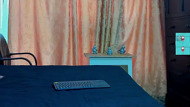 ChoreyTaiylor online show from December 2025 02:44:02 PM