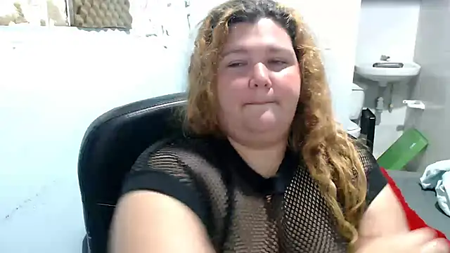 Snapshot of squirt322bbw chatting on May 2026 02:22:01 PM squirt322bbw online show from May 2026 02:22:01 PM