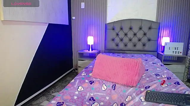 cheryl hs online show from March 2025 07:04:02 AM