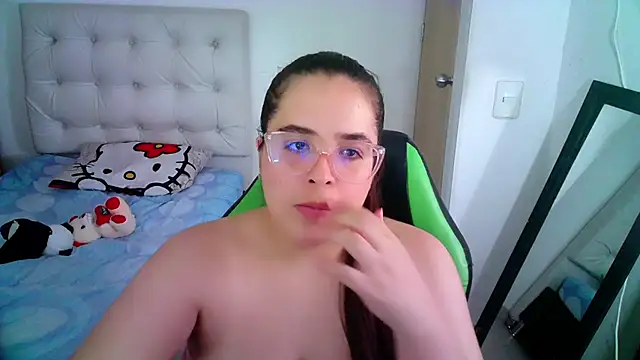  alicia z online show from December 2024 06:45:02 PM