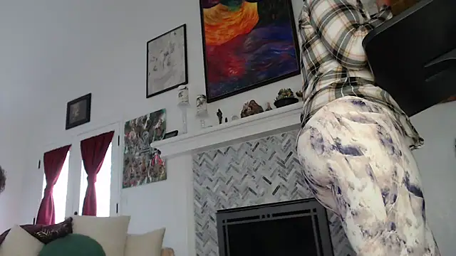 AuroraWillows online show from February 2025 06:33:01 PM