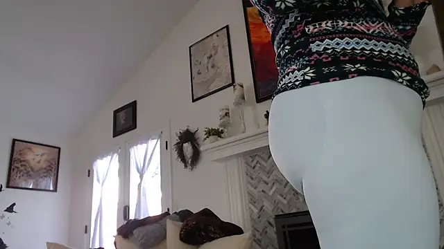 AuroraWillows online show from November 2025 04:42:01 PM