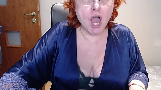 Snapshot of JoannaAndNeighbour chatting on December 2024 12:52:02 PM JoannaAndNeighbour online show from December 2024 12:52:02 PM