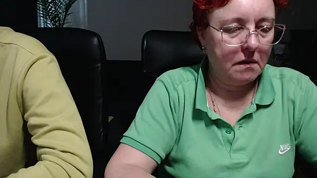 Snapshot of JoannaAndNeighbour chatting on November 2025 08:25:02 AM JoannaAndNeighbour online show from November 2025 08:25:02 AM