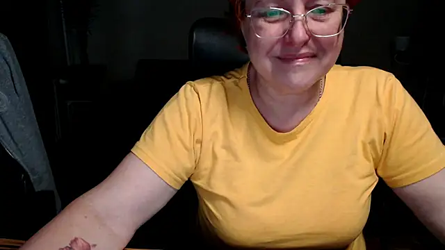 Snapshot of JoannaAndNeighbour chatting on November 2025 06:46:01 AM JoannaAndNeighbour online show from November 2025 06:46:01 AM