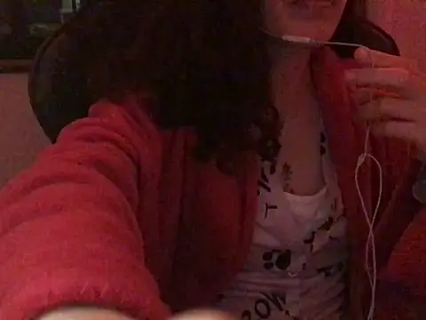 Snapshot of YumieCp chatting on February 2025 11:10:01 AM YumieCp online show from February 2025 11:10:01 AM