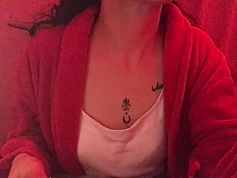 Snapshot of YumieCp chatting on March 2025 10:24:02 AM YumieCp online show from March 2025 10:24:02 AM