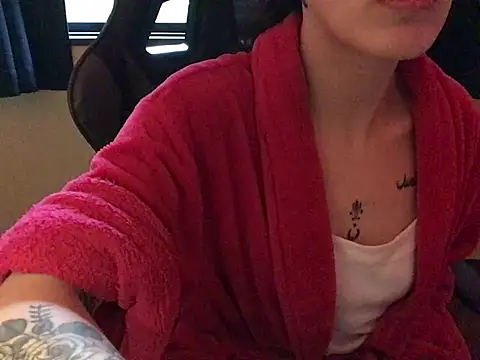 Snapshot of YumieCp chatting on March 2025 08:33:02 AM YumieCp online show from March 2025 08:33:02 AM