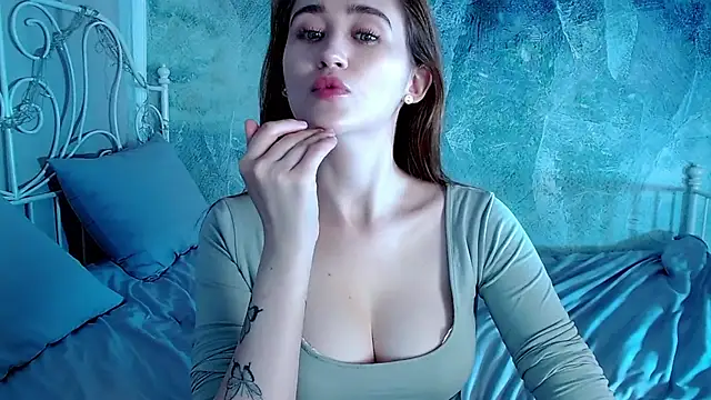 millllina online show from October 2025 01:17:01 AM