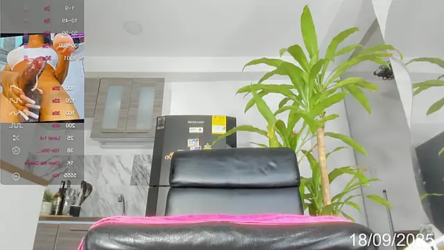 Rose Dowson22 online show from September 2025 10:23:01 PM