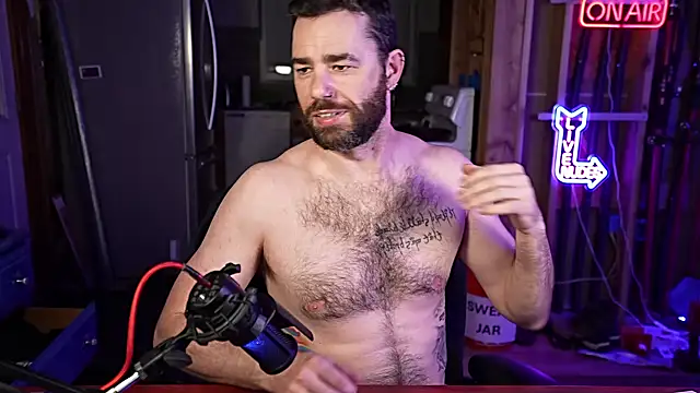 Snapshot of Fastflogger1 chatting on December 2024 02:32:01 AM Fastflogger1 online show from December 2024 02:32:01 AM