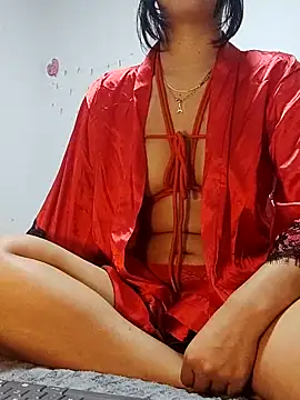 Amal Hadid online show from March 2025 11:23:01 PM