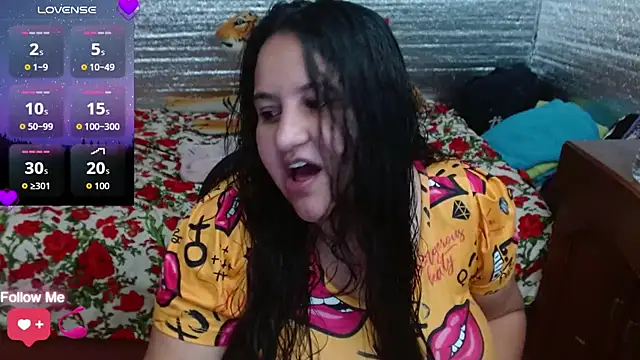 EMILY-NESSA online show from November 2025 11:38:02 PM