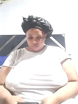 Snapshot of Sexy-queen99xx chatting on September 2025 07:15:02 PM Sexy-queen99xx online show from September 2025 07:15:02 PM