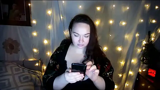 Victoria Marks online show from December 2024 06:11:01 PM