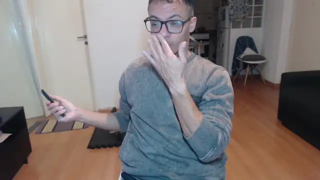 guachin hunk online show from June 2026 02:03:01 AM