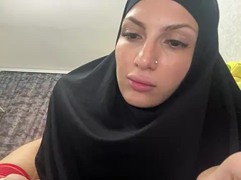 GumusGuray online show from February 2025 12:29:01 PM