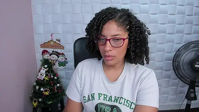 Snapshot of DannaBerry chatting on December 2024 02:38:01 PM DannaBerry online show from December 2024 02:38:01 PM