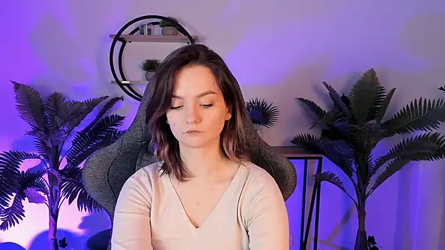 Snapshot of SamantaLong chatting on December 2024 11:40:01 PM SamantaLong online show from December 2024 11:40:01 PM