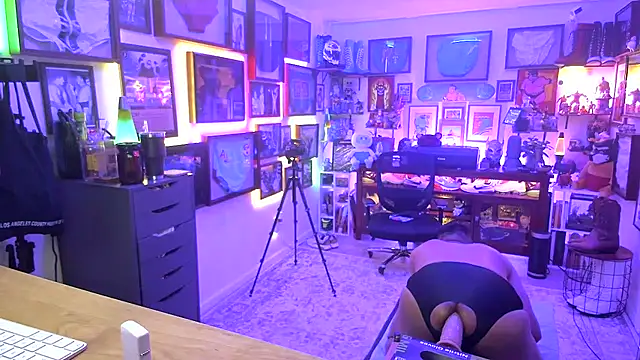 Briefs bud online show from February 2025 04:25:02 AM