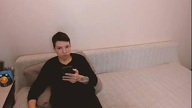 secret dreams   online show from February 2026 02:21:01 PM