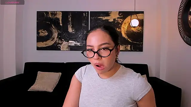 MollyJones  online show from July 2026 07:30:01 PM