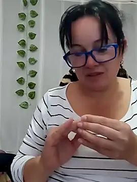 Sonialorens  online show from January 2025 06:46:01 PM