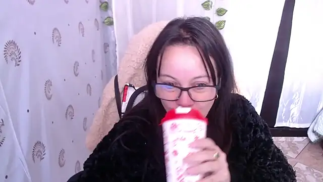 Sonialorens  online show from February 2025 02:55:02 PM